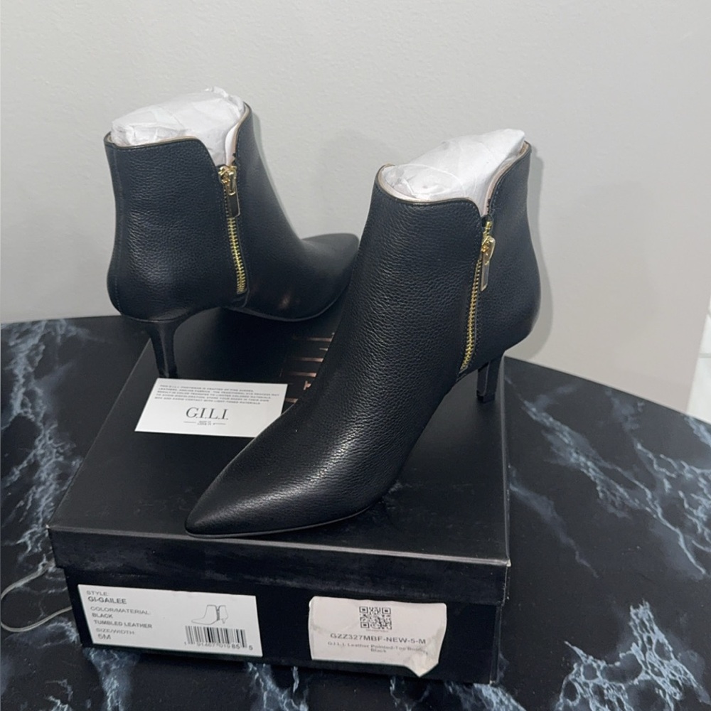 G.l.L.I. Gailee Black Leather Pointed Ankle Booties Short Boots Size 5 AUTHENTIC - Picture 2 of 9